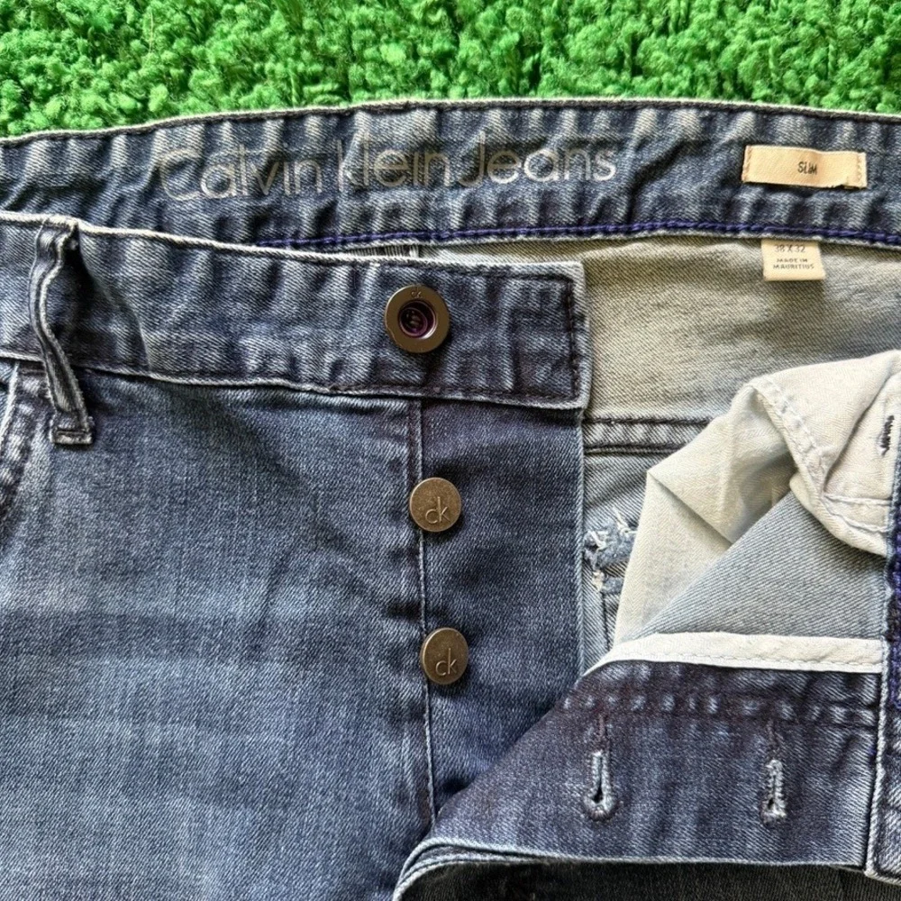 Calvin Klein Jeans Men Slim Fit Distressed Blue Denim Button Fly Pants 38x32 - Picture 5 of 9